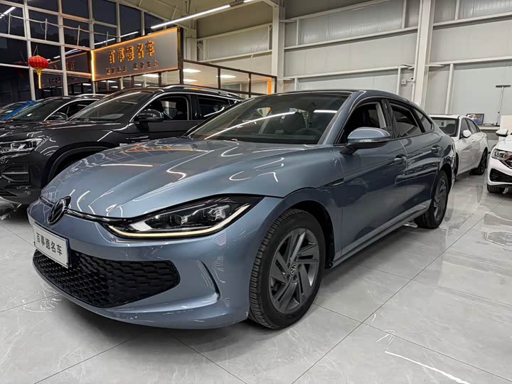 Фото 1 - Volkswagen Lamando L