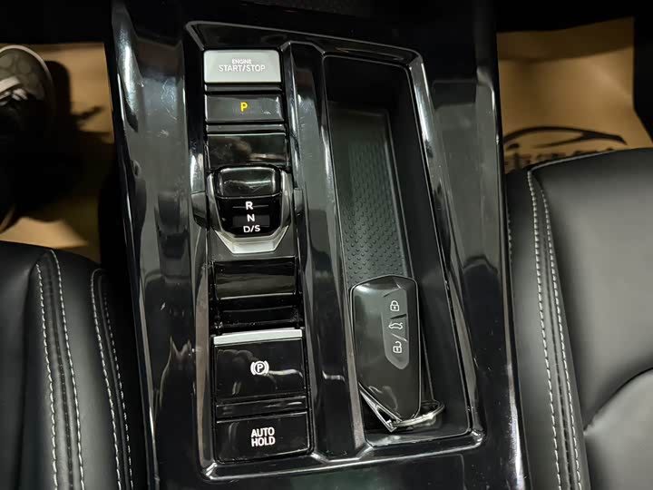 Фото 16 - Volkswagen Lamando L