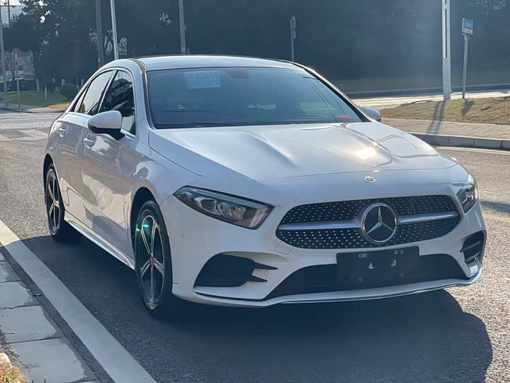 Фото 3 - Mercedes-Benz A-Class