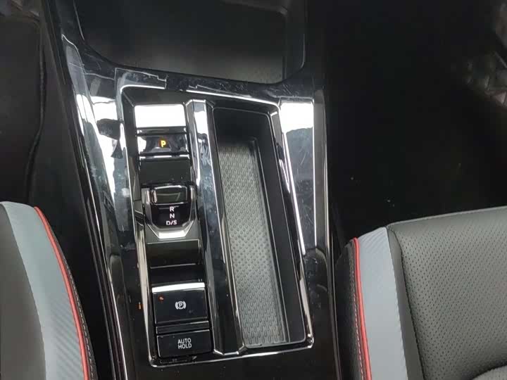 Фото 17 - Volkswagen Lamando L