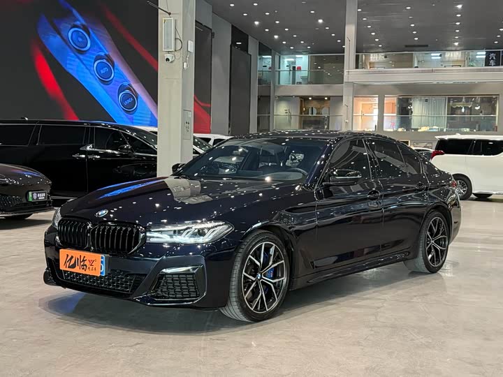 Фото 1 - BMW 5 Series