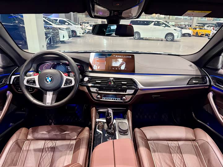 Фото 10 - BMW 5 Series