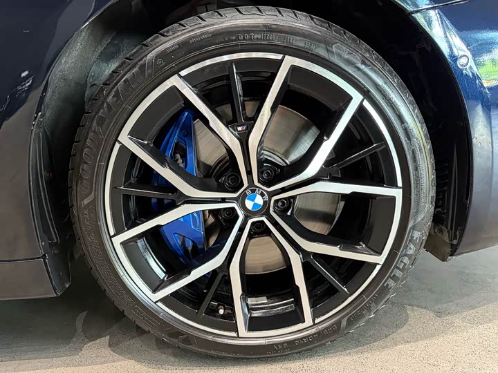 Фото 16 - BMW 5 Series