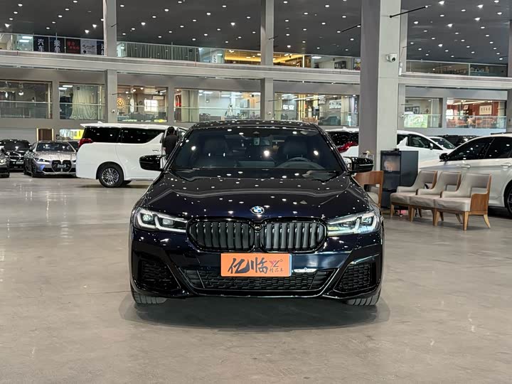 Фото 2 - BMW 5 Series