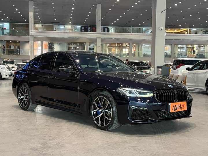 Фото 3 - BMW 5 Series