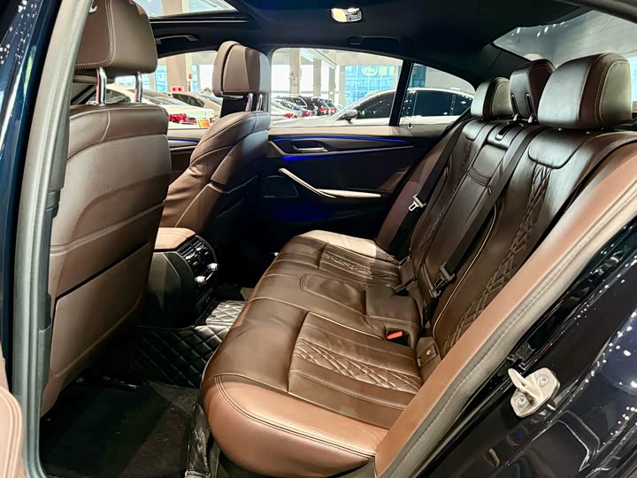 Фото 5 - BMW 5 Series