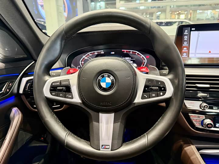 Фото 6 - BMW 5 Series