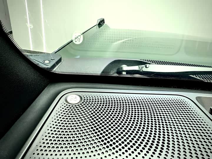 Фото 10 - Ford Bronco