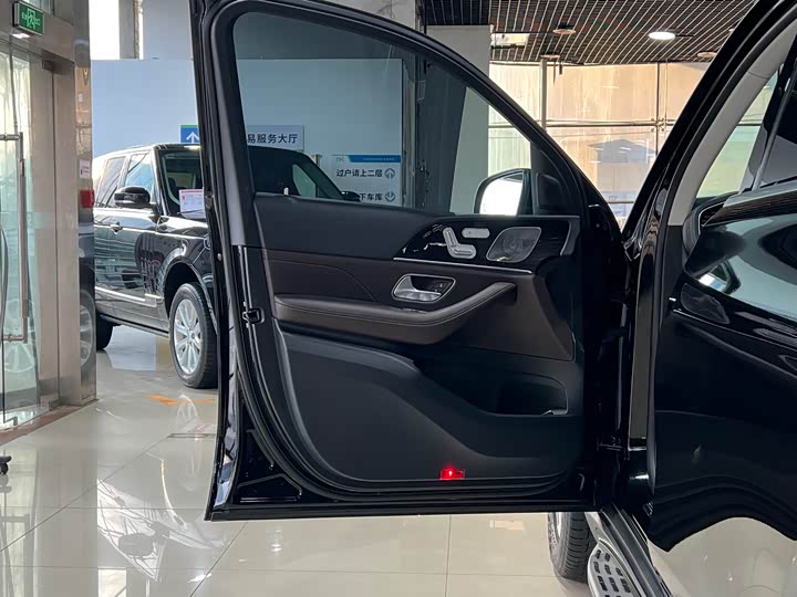 Фото 11 - Mercedes-Benz GLE-Class