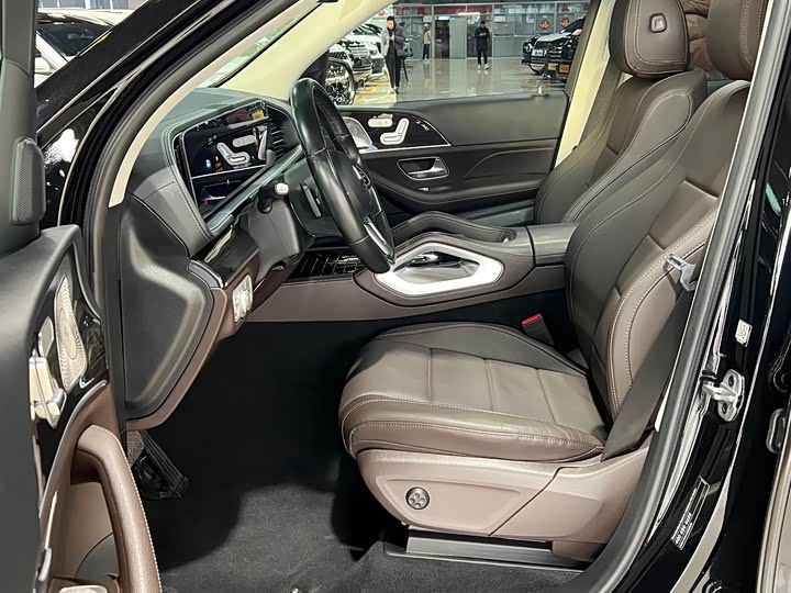 Фото 12 - Mercedes-Benz GLE-Class