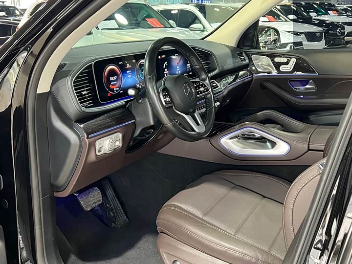 Фото 13 - Mercedes-Benz GLE-Class