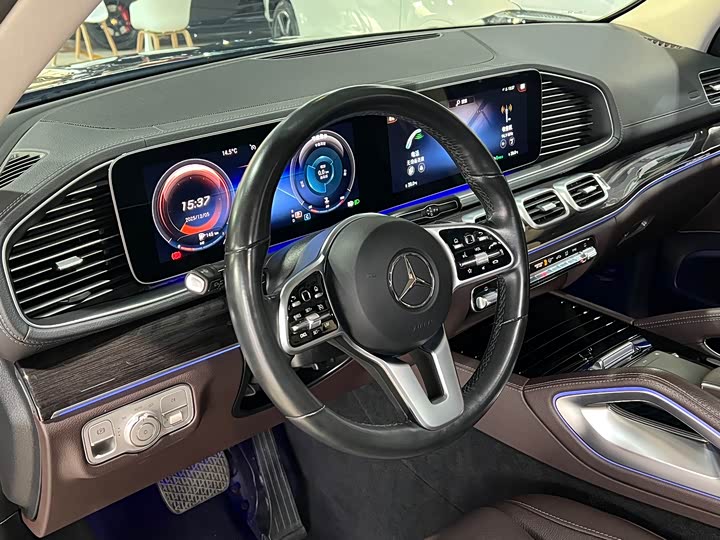 Фото 14 - Mercedes-Benz GLE-Class