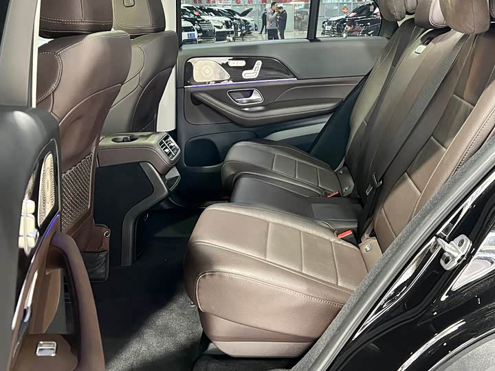 Фото 18 - Mercedes-Benz GLE-Class