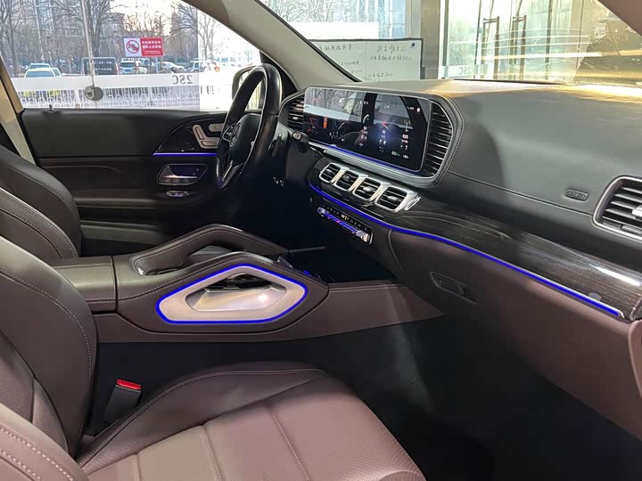 Фото 23 - Mercedes-Benz GLE-Class