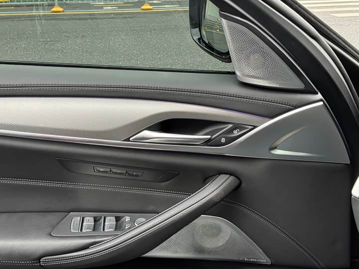 Фото 21 - BMW M5