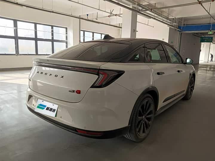 Фото 6 - BAIC Arcfox Alpha S