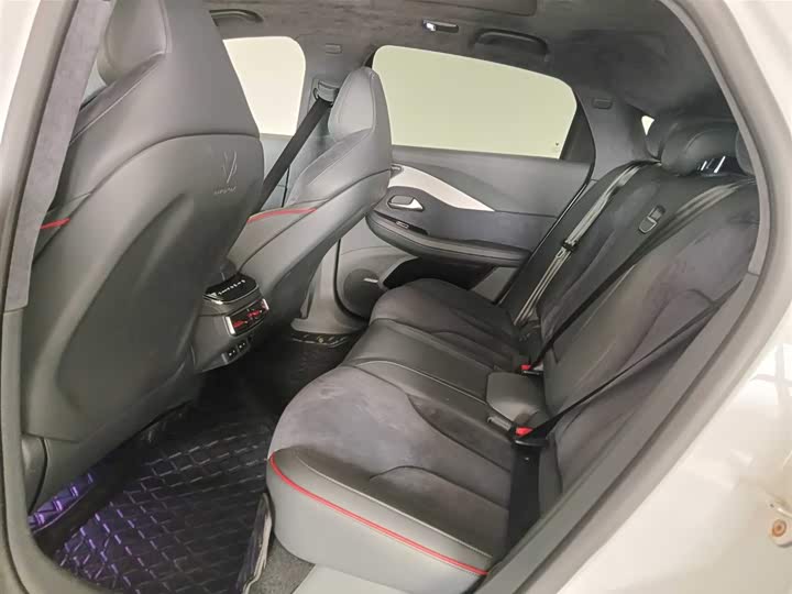 Фото 9 - BAIC Arcfox Alpha S