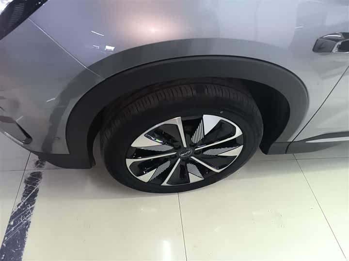 Фото 23 - BYD Song Plus Hybrid/EV