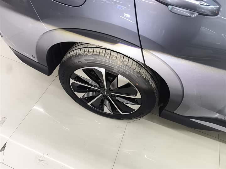 Фото 26 - BYD Song Plus Hybrid/EV