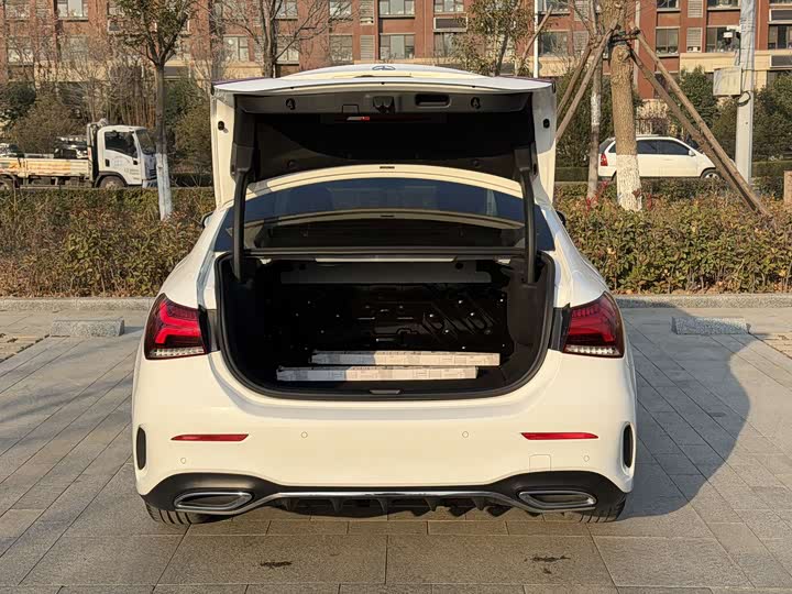 Фото 16 - Mercedes-Benz A-Class