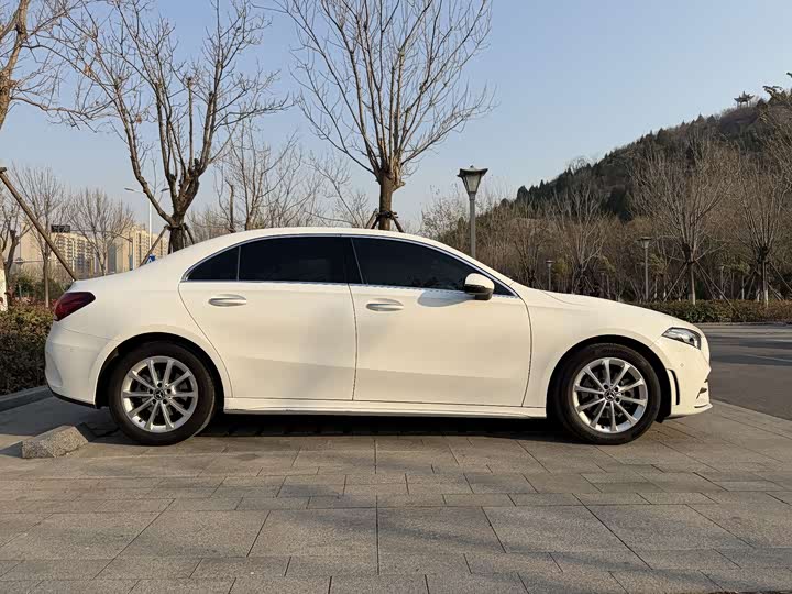 Фото 4 - Mercedes-Benz A-Class