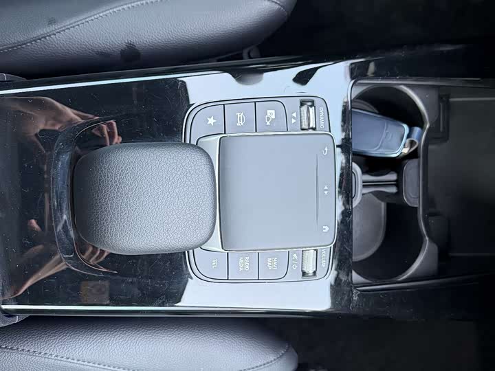 Фото 8 - Mercedes-Benz A-Class