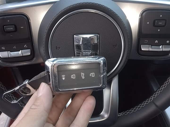 Фото 9 - Tank 300