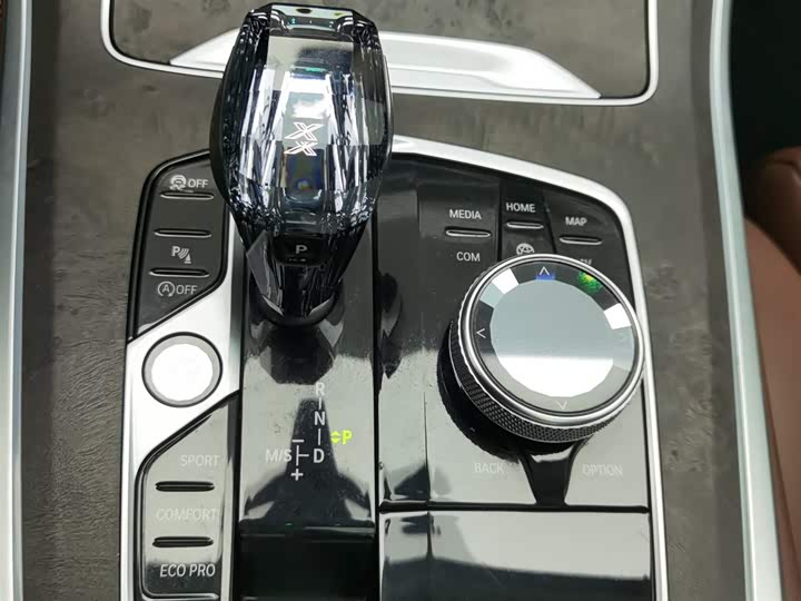 Фото 13 - BMW X5