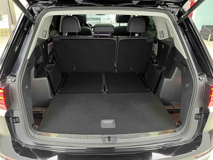 Фото 17 - Volkswagen Teramont Pro