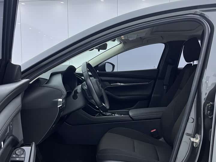 Фото 16 - Mazda 3 (Axela)