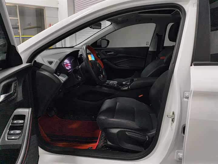 Фото 9 - MG Motor 5