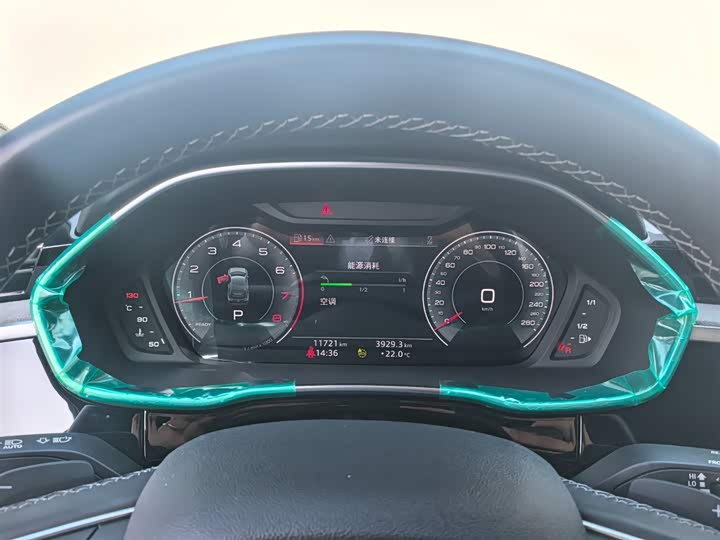 Фото 10 - Audi Q3