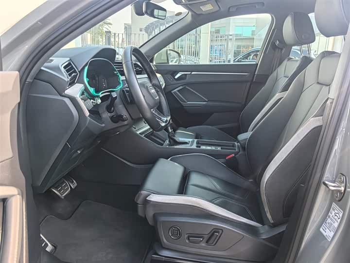 Фото 11 - Audi Q3