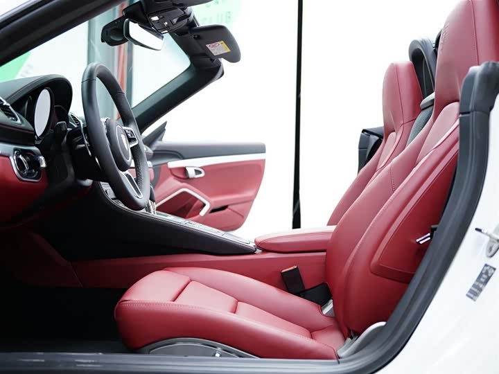 Фото 24 - Porsche 718