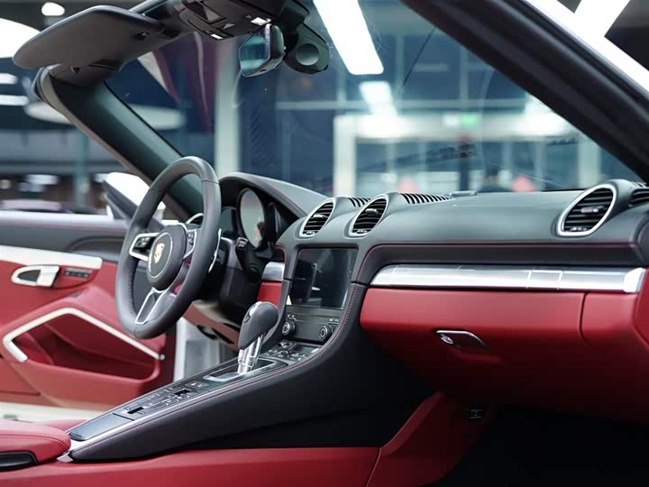 Фото 39 - Porsche 718