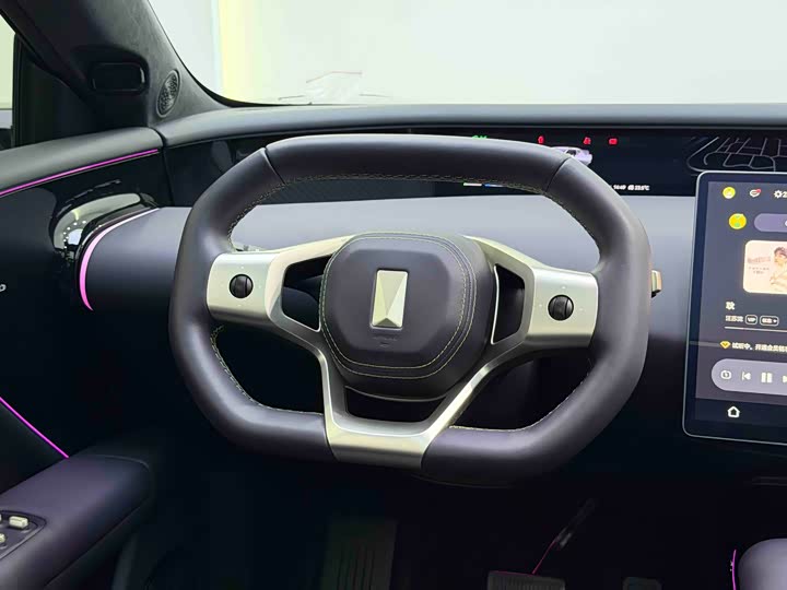 Фото 8 - Avatr 07