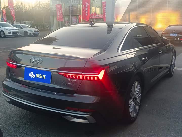 Фото 3 - Audi A6L