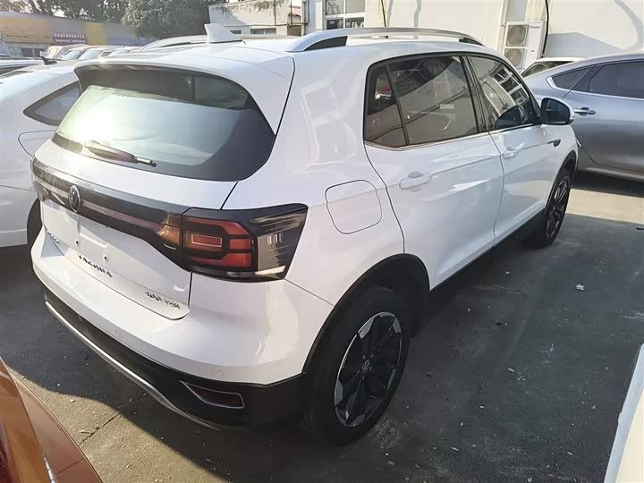 Фото 23 - Volkswagen Tacqua