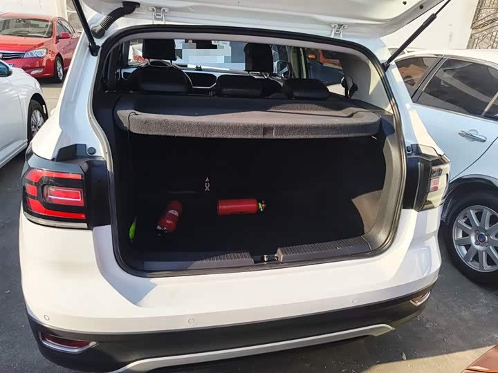 Фото 9 - Volkswagen Tacqua