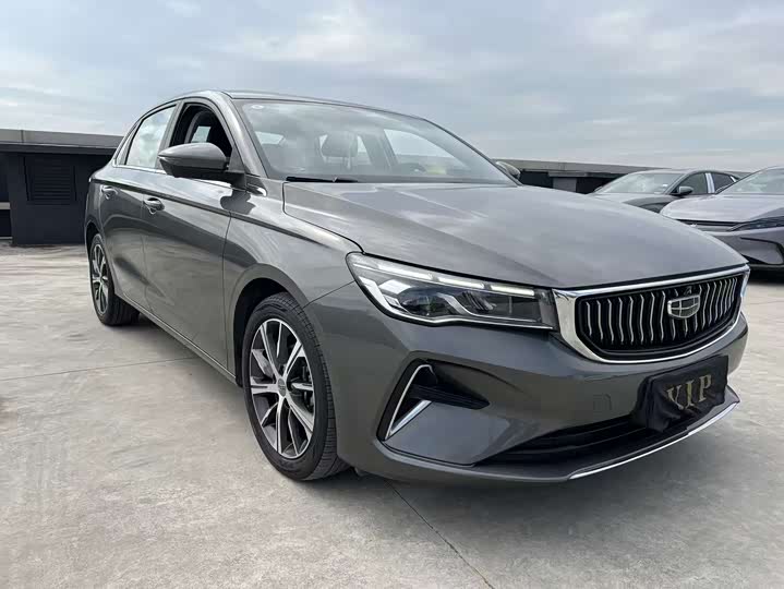 Фото 3 - Geely Emgrand