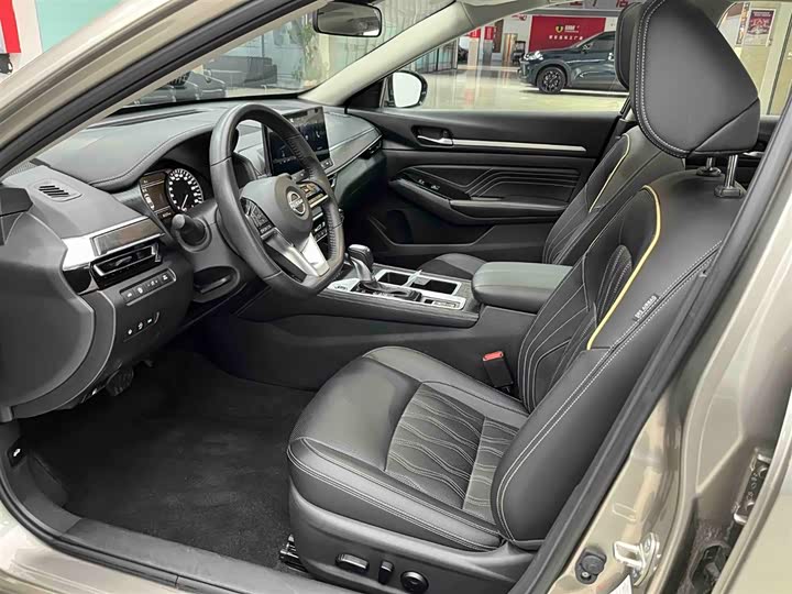 Фото 11 - Nissan Teana