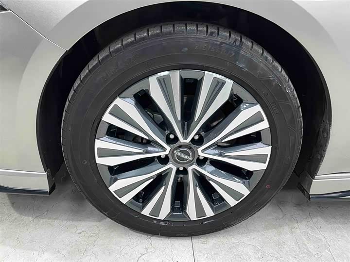 Фото 19 - Nissan Teana