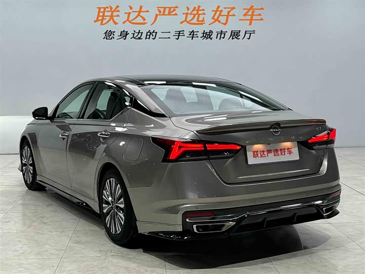 Фото 23 - Nissan Teana