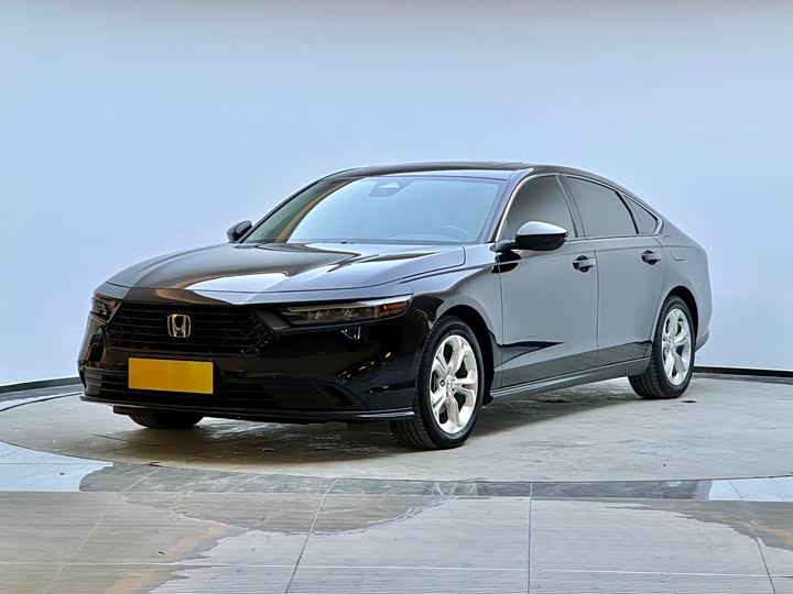 Фото 1 - Honda Accord