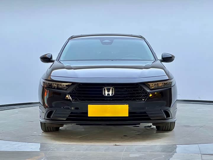 Фото 2 - Honda Accord