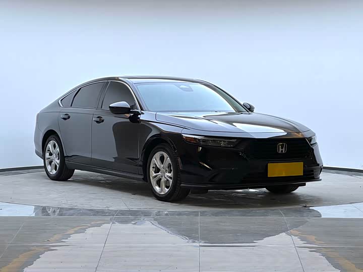 Фото 3 - Honda Accord