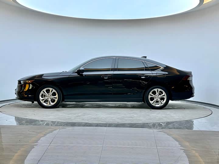 Фото 4 - Honda Accord