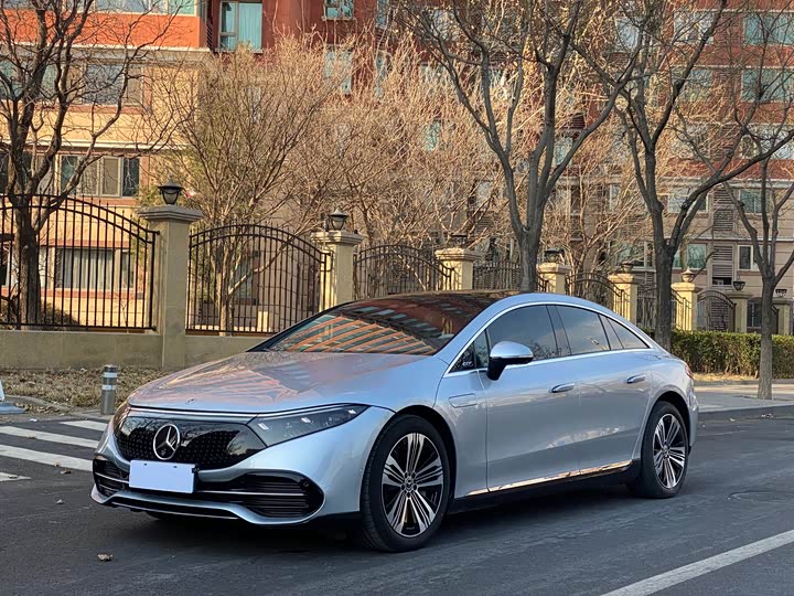 Фото 1 - Mercedes-Benz EQS