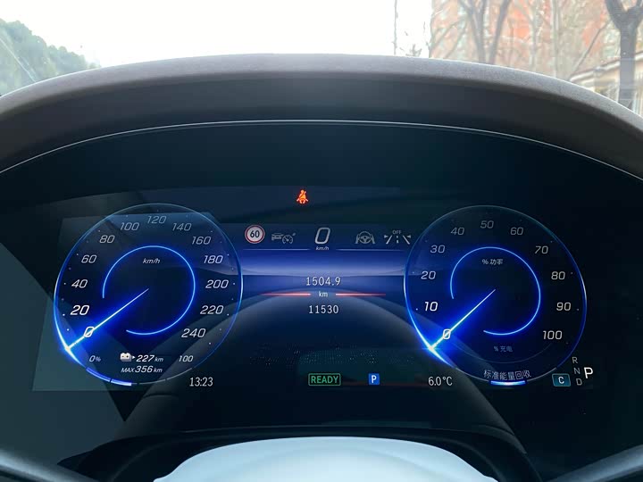 Фото 23 - Mercedes-Benz EQS