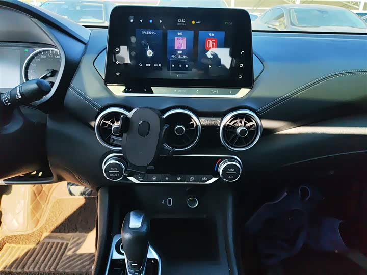 Фото 13 - Nissan Sylphy